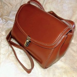 Small but Beautiful cross body!